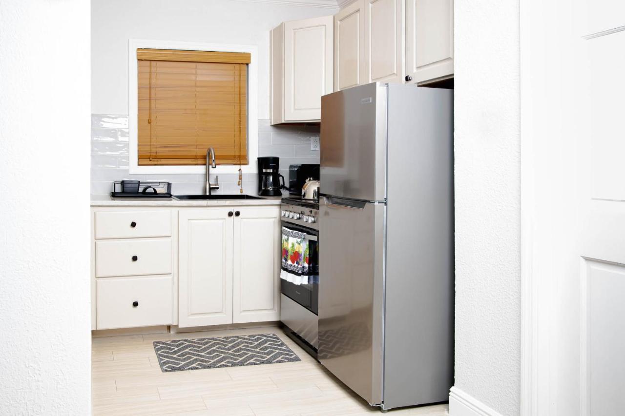 Sheer Bliss Beachview Apt #2 George Town Luaran gambar