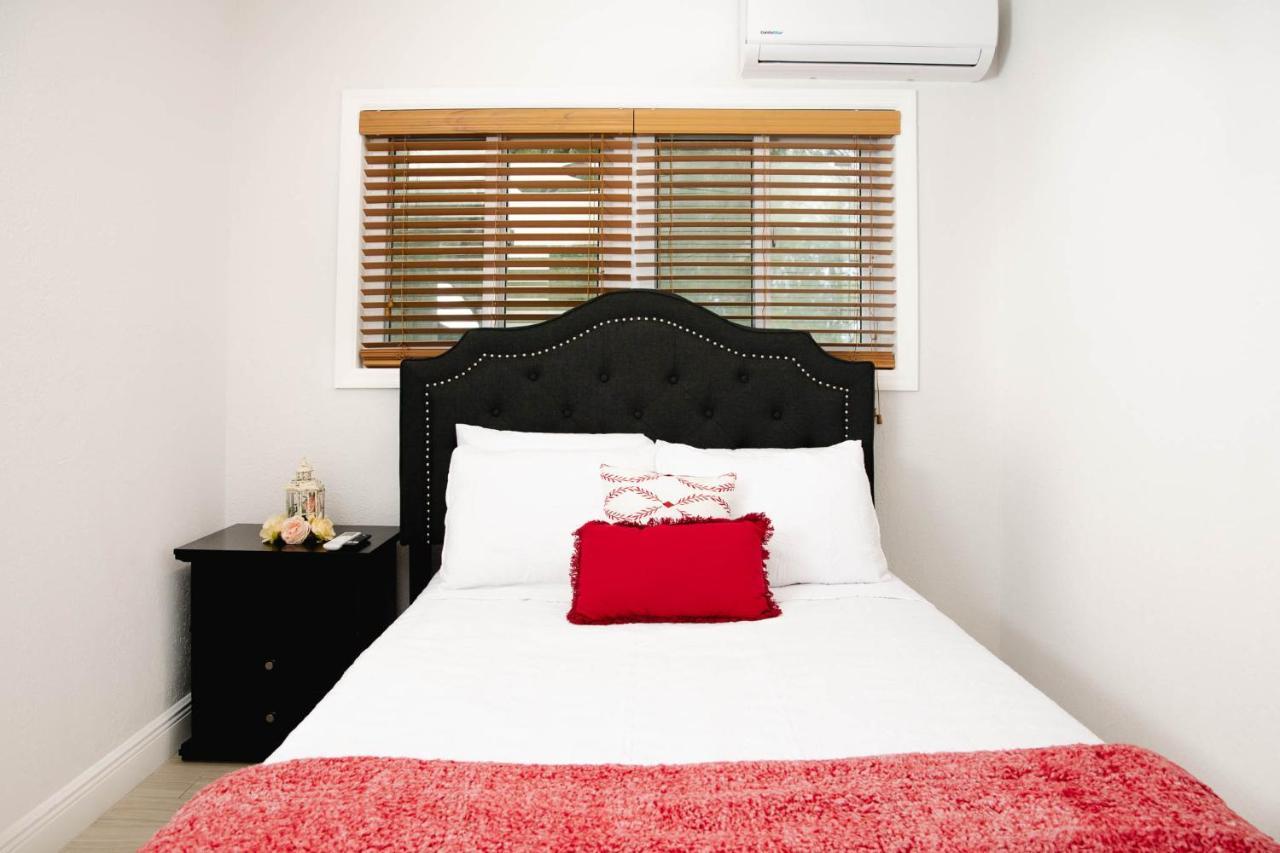 Sheer Bliss Beachview Apt #2 George Town Luaran gambar